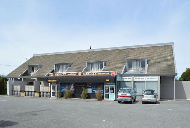 Darfield Hotel Esterno foto